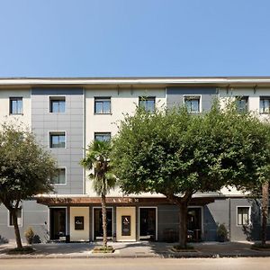 Antum Hotel